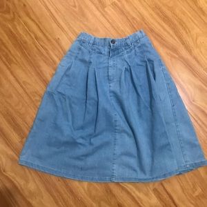 Light-wash Skirt. Liliy Brown Size Medium. 165/88A